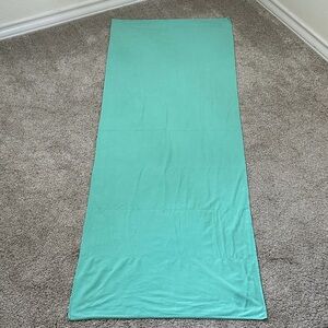 Aqua Yoga Mat Towel